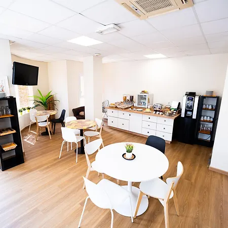 Grand Cap Rooftop Pool