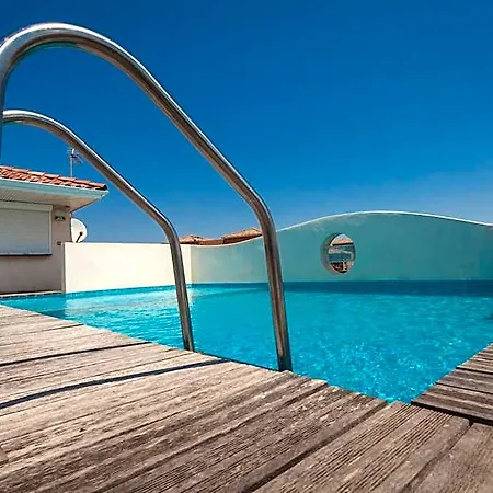 Grand Cap Rooftop Pool