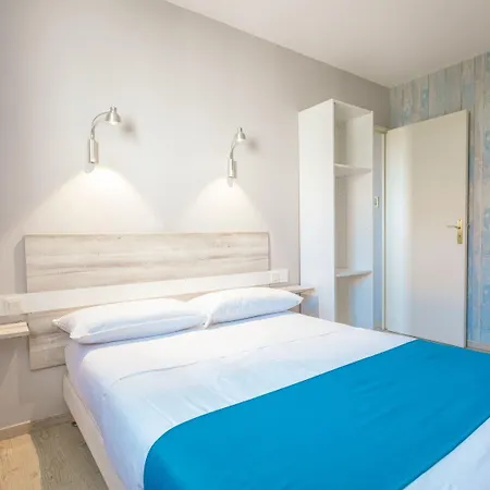 Grand Cap Rooftop Pool Hotel Agde