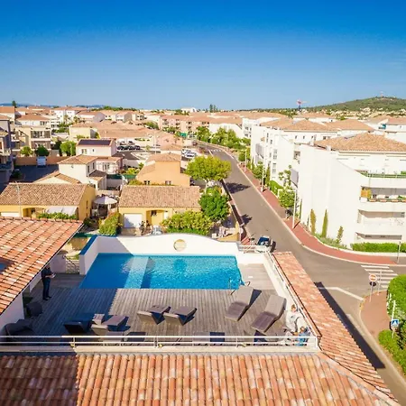Hotel Grand Cap Rooftop Pool 2*